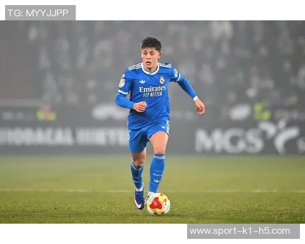 阿森纳关注20岁埃尔切中场门多萨解约金仅需2000万欧元